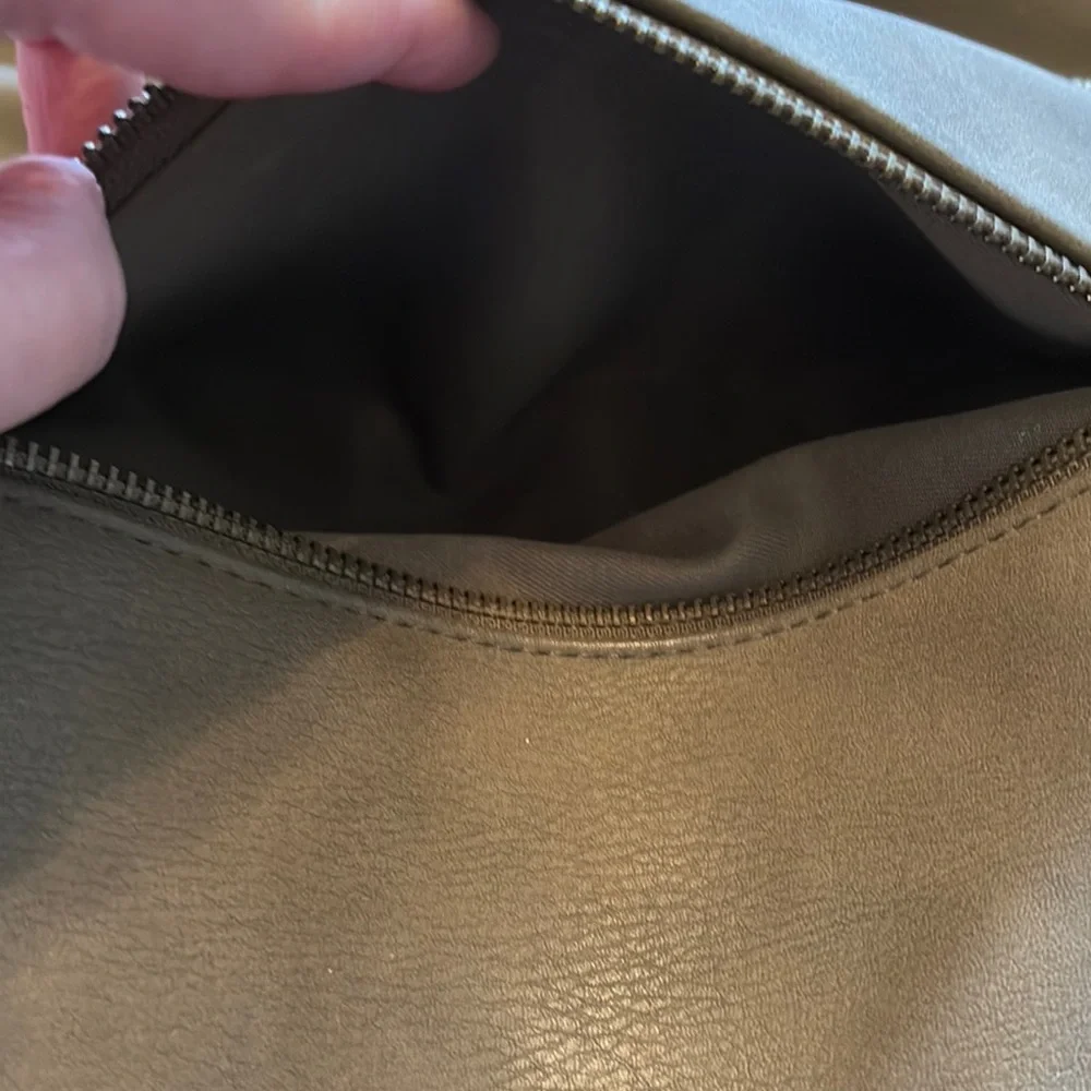 Green Leather Backpack - Picture 6 of 7